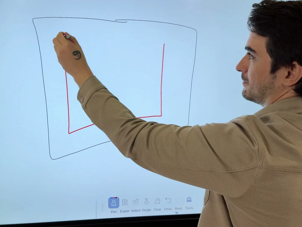 Drawing a diagram on Veld Board with the stylus